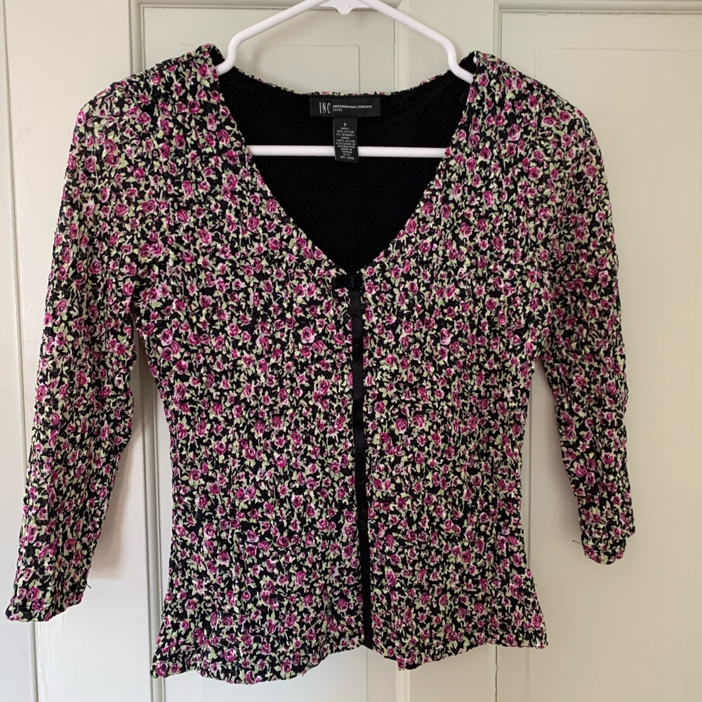 Top - Picture 2 of 3